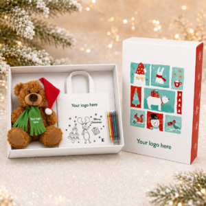 Colouring Christmas gift bag in RPET non-woven with 5 crayons.